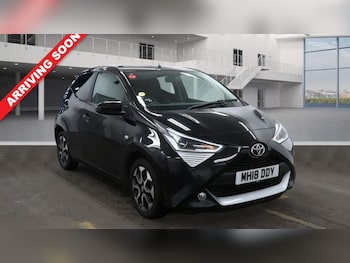 2018 (18) - 1.0 VVT-i X-Plore 5dr x-shift