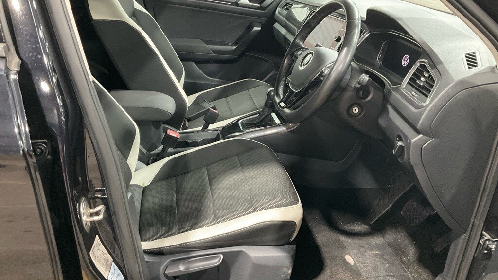 Used Volkswagen T-Roc 2021 for sale - 77507995: Photo 15