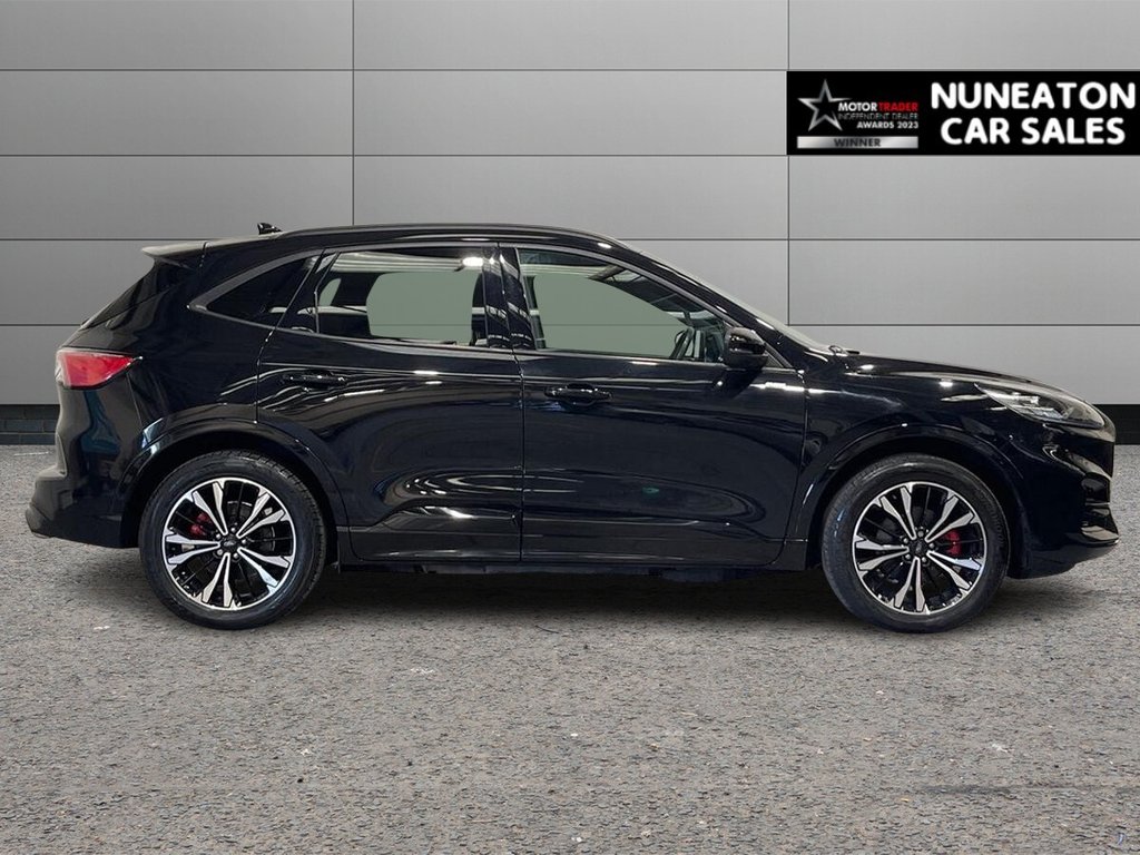 Used Ford Kuga 2022 for sale - 77241608: Photo 2