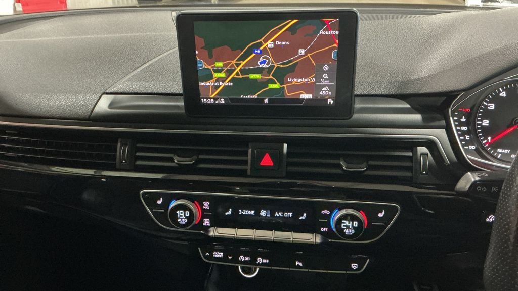 Used Audi A4 2018 for sale - 76454436: Photo 11