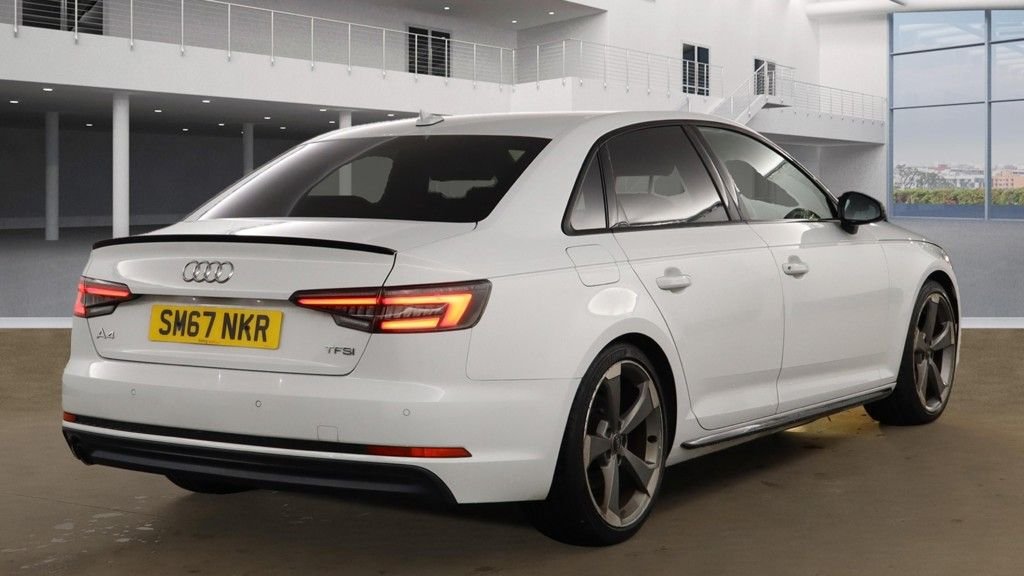 Used Audi A4 2018 for sale - 76454436: Photo 4