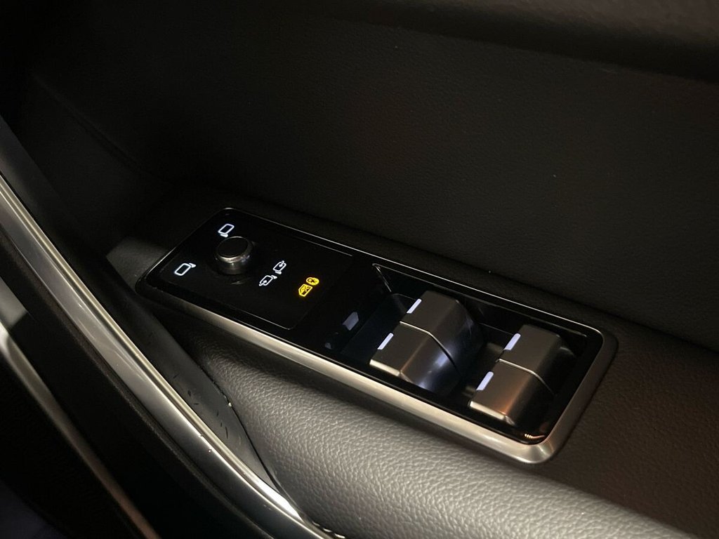 Used Jaguar F-Pace 2021 for sale - 76867825: Photo 18