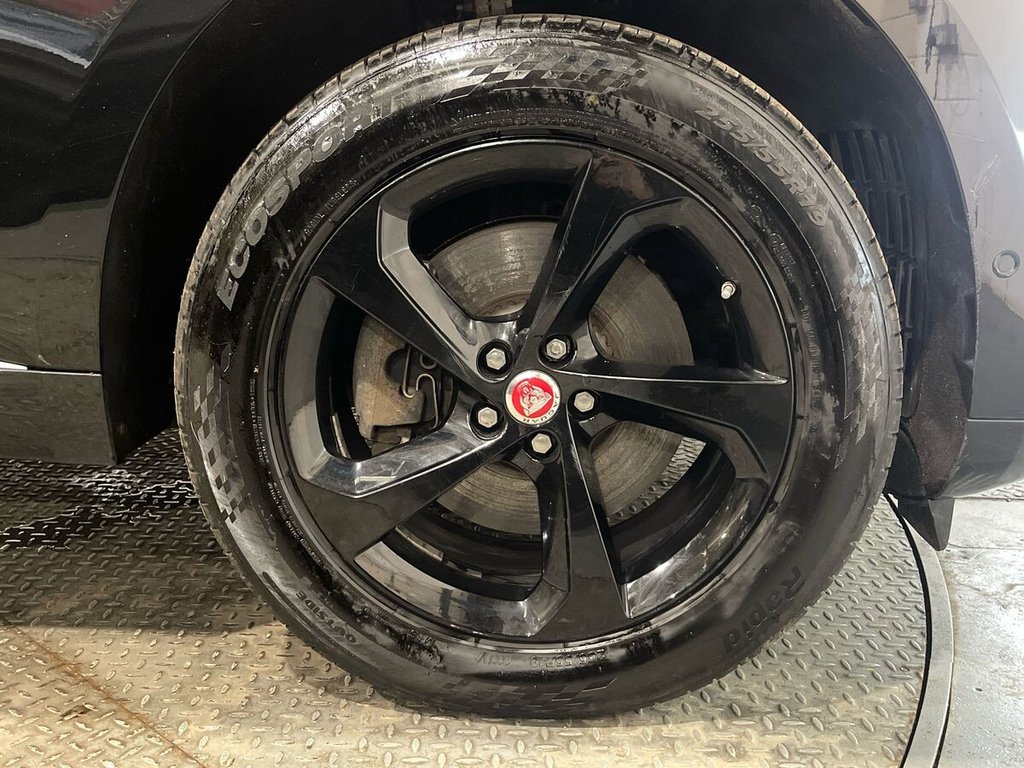 Used Jaguar F-Pace 2021 for sale - 76867825: Photo 32