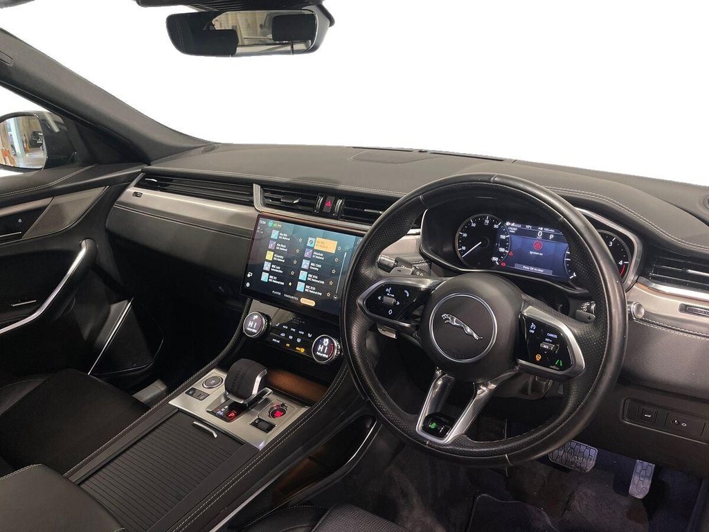 Used Jaguar F-Pace 2021 for sale - 76867825: Photo 9