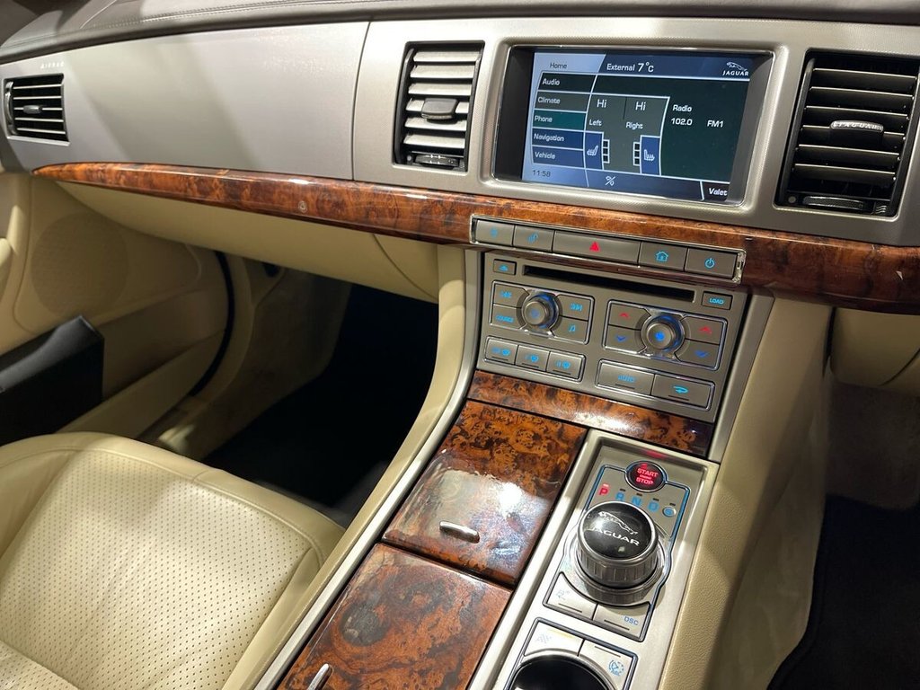 Used Jaguar XF 2010 for sale - 77849719: Photo 16