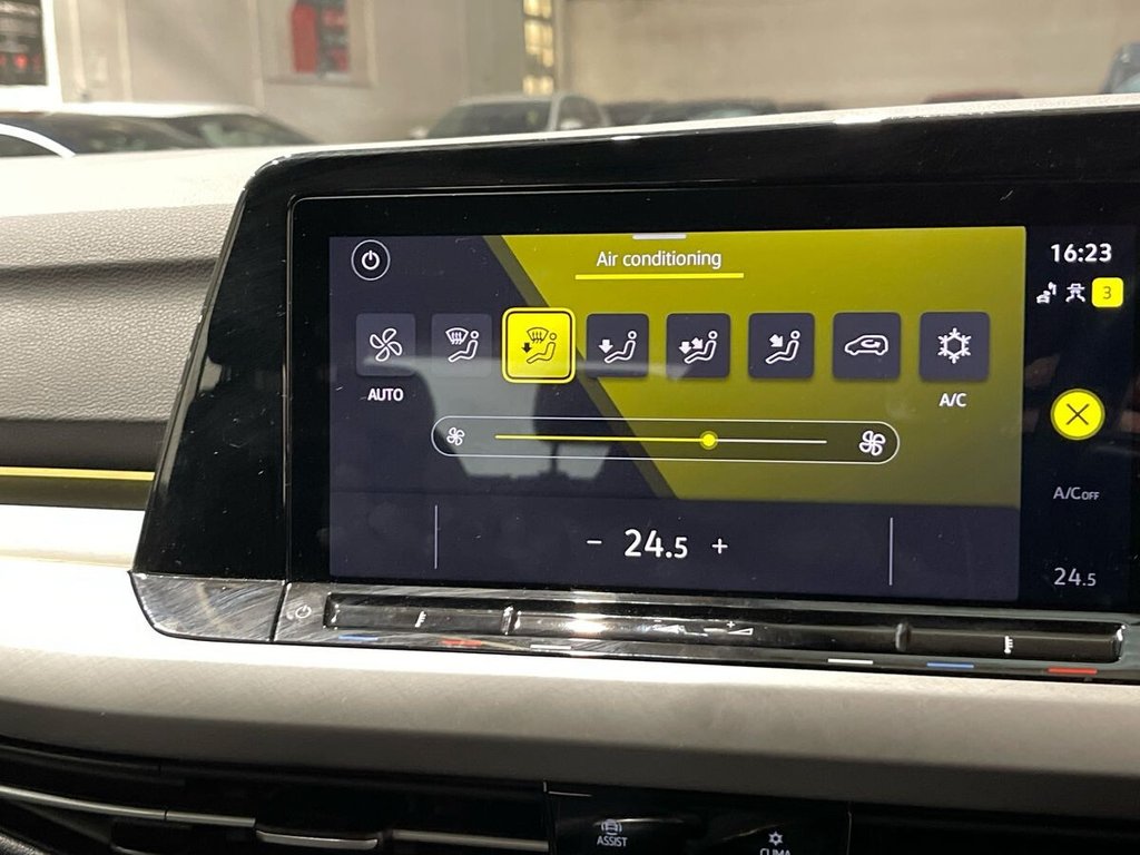 Used Volkswagen Golf 2023 for sale - 77703528: Photo 17