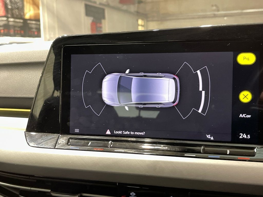 Used Volkswagen Golf 2023 for sale - 77703528: Photo 22