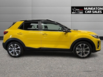Used Kia Stonic 2019 for sale - 75384179: Photo