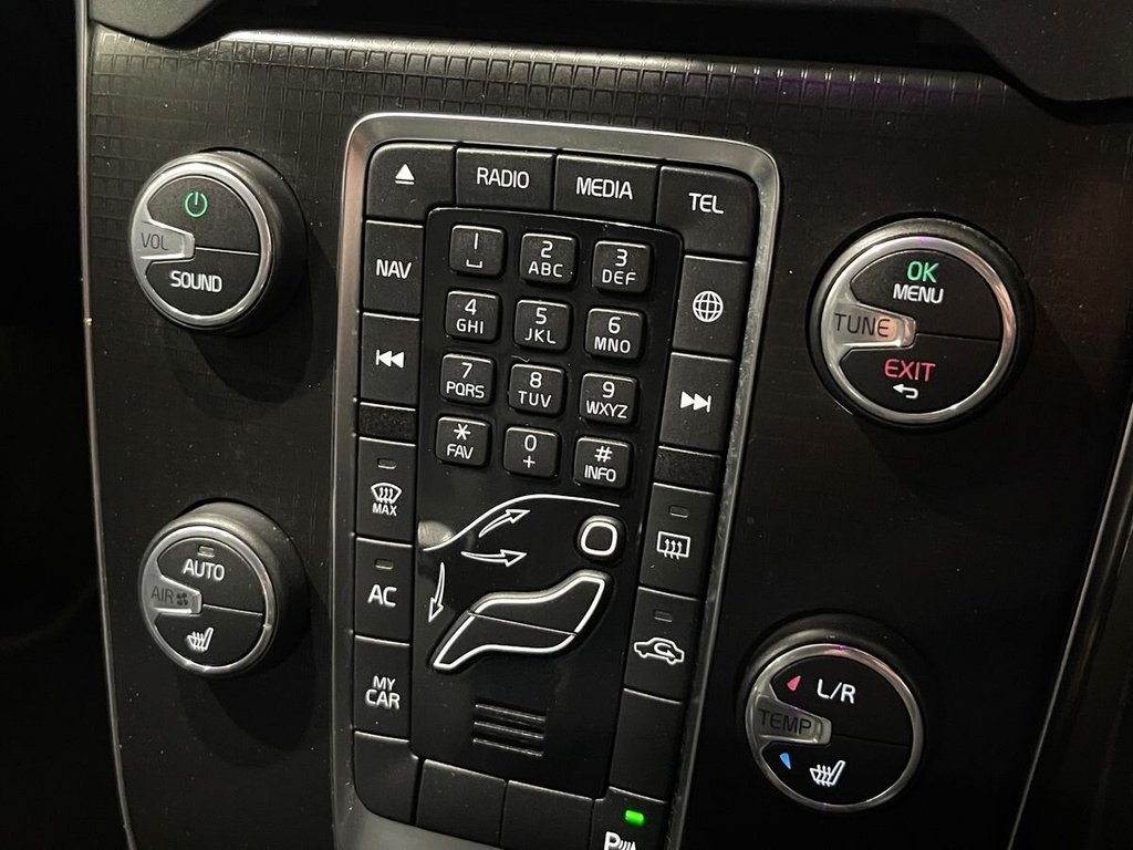 Used Volvo V40 2017 for sale - 77263754: Photo 17