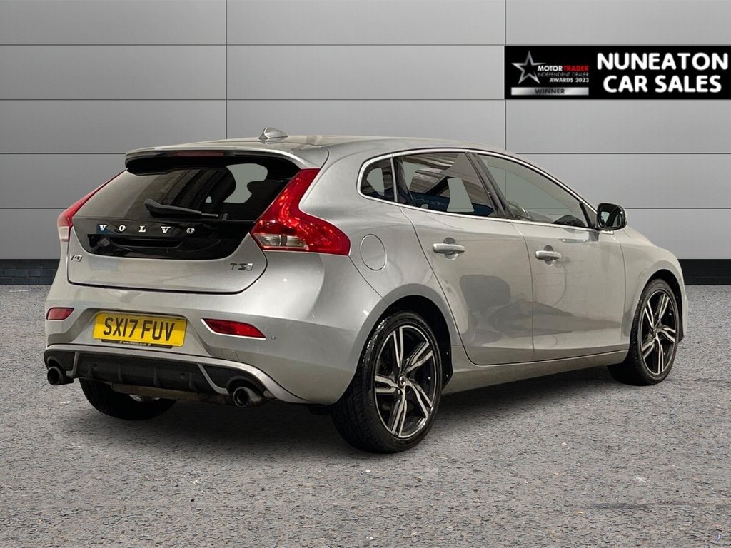 Used Volvo V40 2017 for sale - 77263754: Photo 3