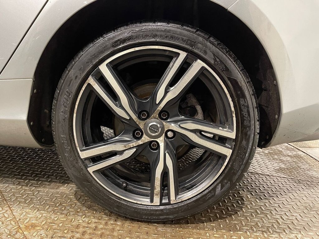 Used Volvo V40 2017 for sale - 77263754: Photo 30