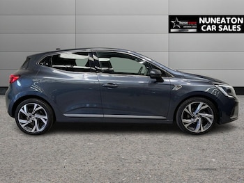 Used Renault Clio 2021 for sale - 79313547: Photo
