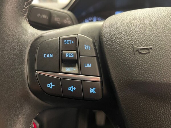 Used Ford Fiesta 2020 for sale - 75122102: Photo 24