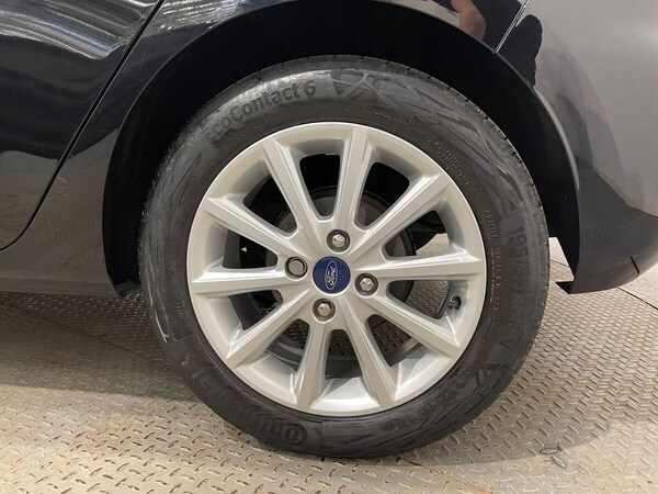 Used Ford Fiesta 2020 for sale - 75122102: Photo 30