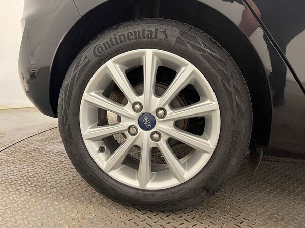 Used Ford Fiesta 2020 for sale - 75122102: Photo 32