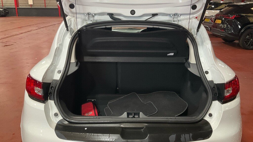 Used Renault Clio 2019 for sale - 77966786: Photo 12