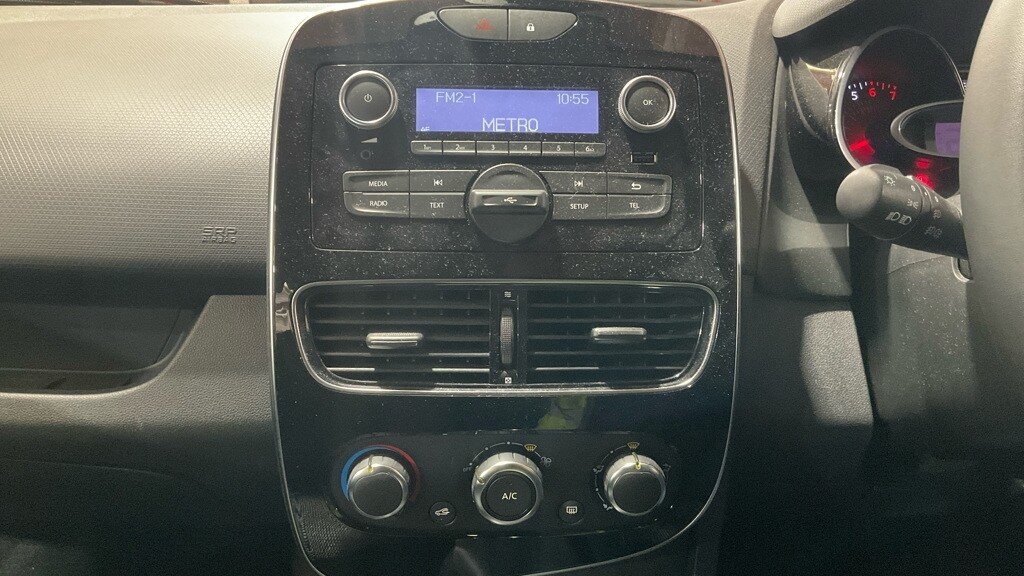 Used Renault Clio 2019 for sale - 77966786: Photo 17