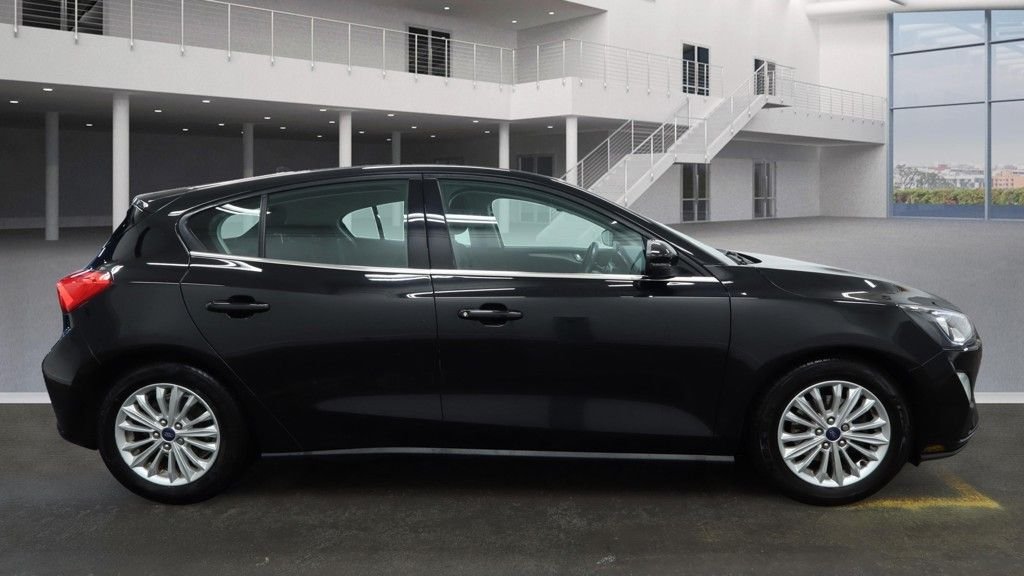 Used Ford Focus 2019 for sale - 76792235: Photo 5