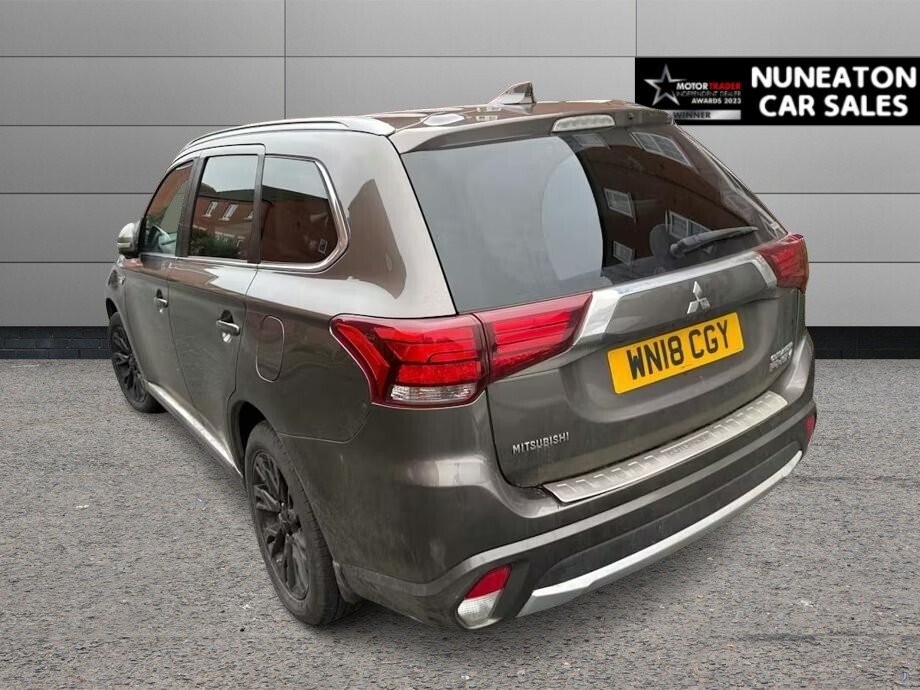 Used Mitsubishi Outlander 2018 for sale - 77437024: Photo 3