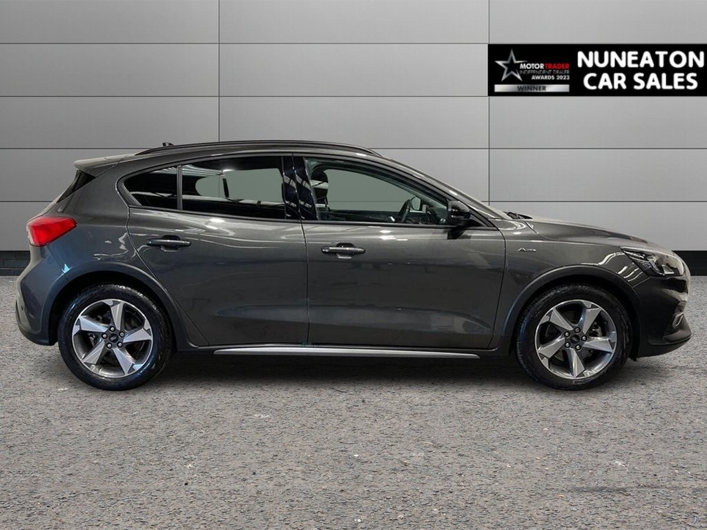 Used Ford Focus 2020 for sale - 76848068: Photo 2