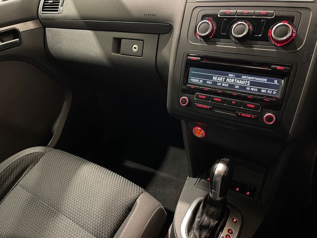 Used Volkswagen Touran 2014 for sale - 77172264: Photo 16