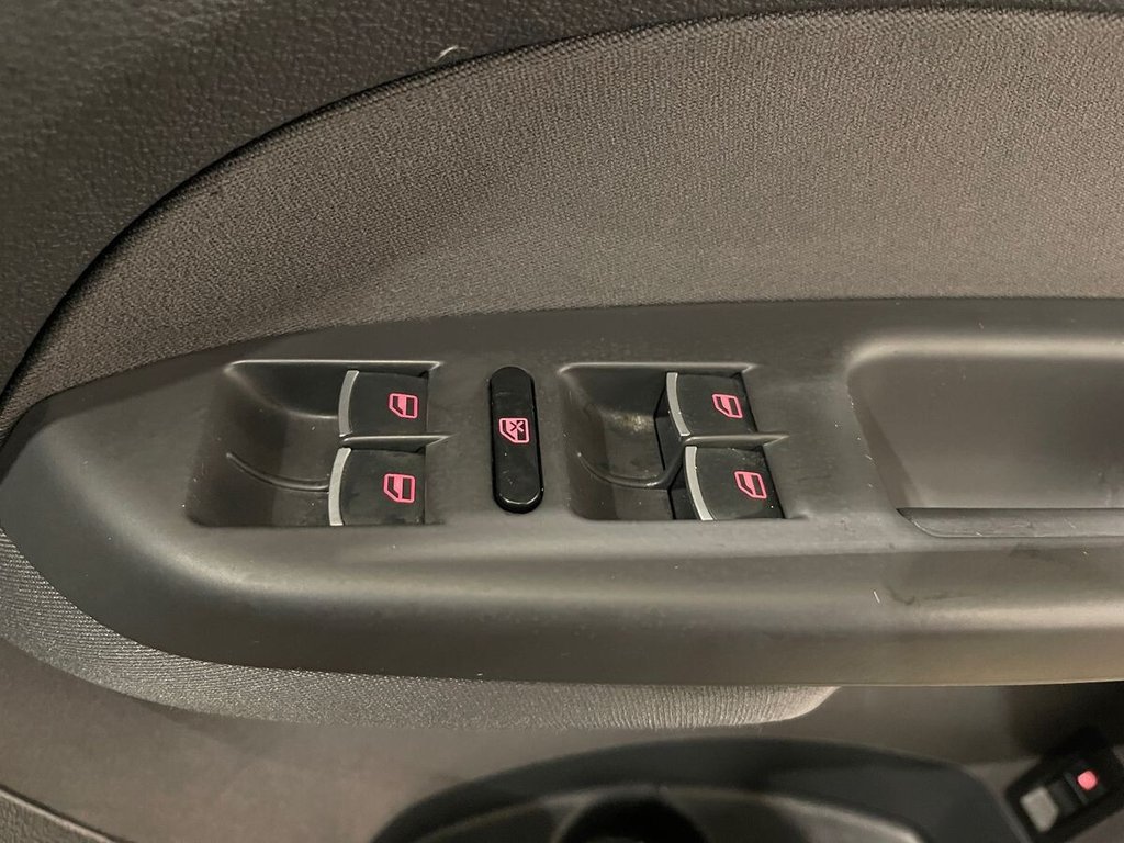 Used Volkswagen Touran 2014 for sale - 77172264: Photo 18