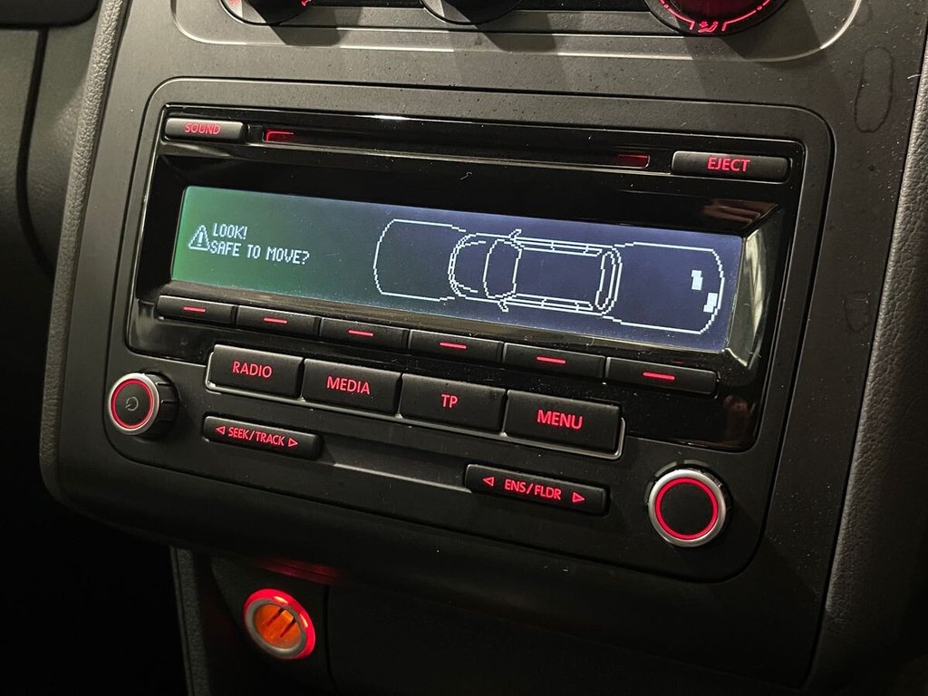 Used Volkswagen Touran 2014 for sale - 77172264: Photo 21