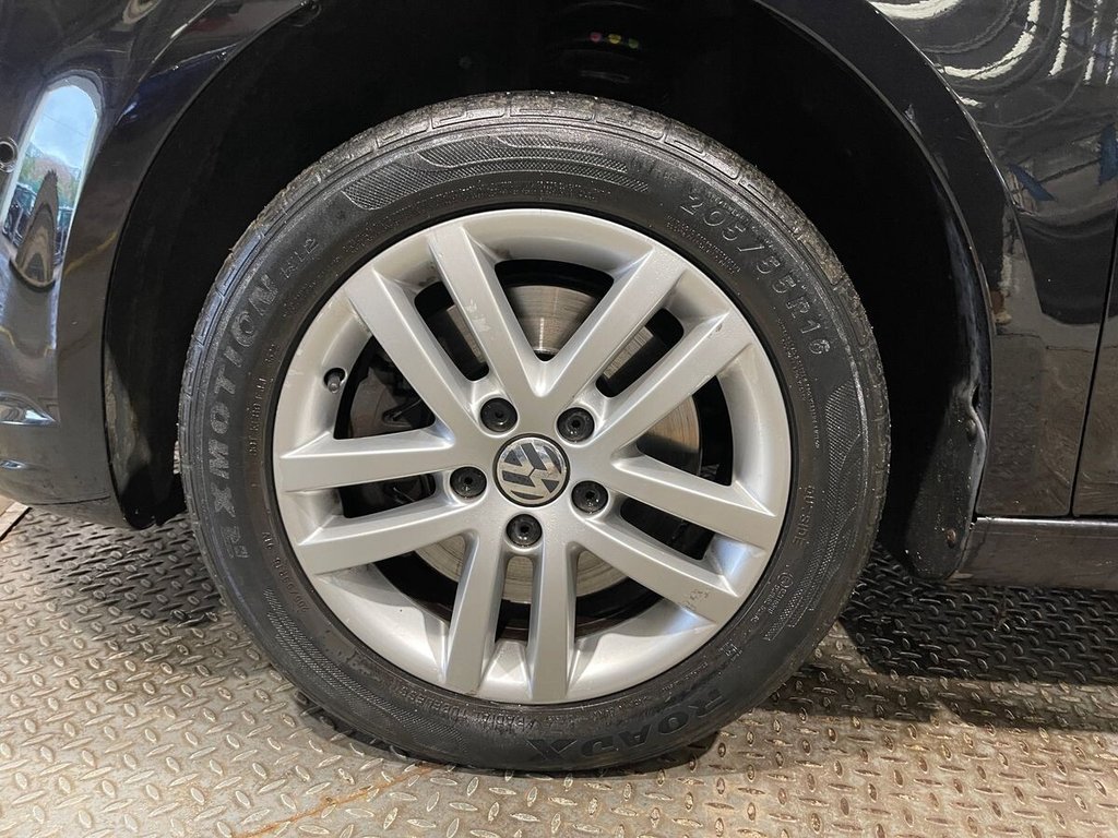 Used Volkswagen Touran 2014 for sale - 77172264: Photo 32