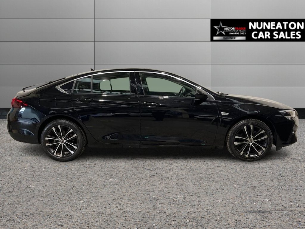 Used Vauxhall Insignia 2022 for sale - 76280110: Photo 2