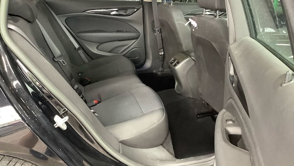 Used Vauxhall Insignia 2022 for sale - 76280110: Photo 8