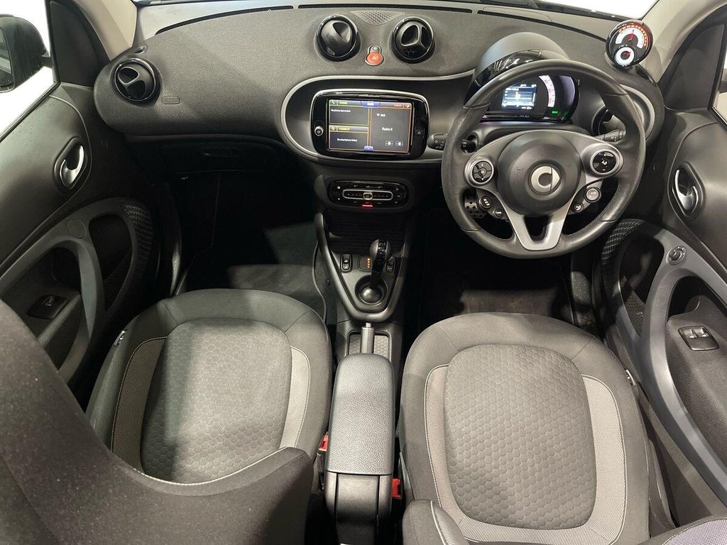 Used smart fortwo 2021 for sale - 76318733: Photo 10