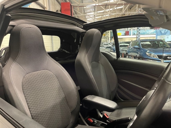 Used smart fortwo 2021 for sale - 76318733: Photo 12