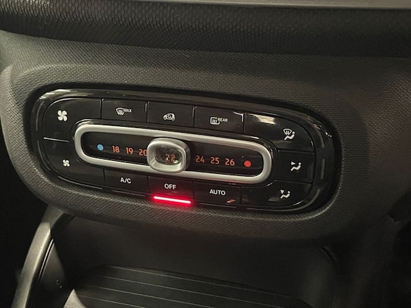 Used smart fortwo 2021 for sale - 76318733: Photo 18