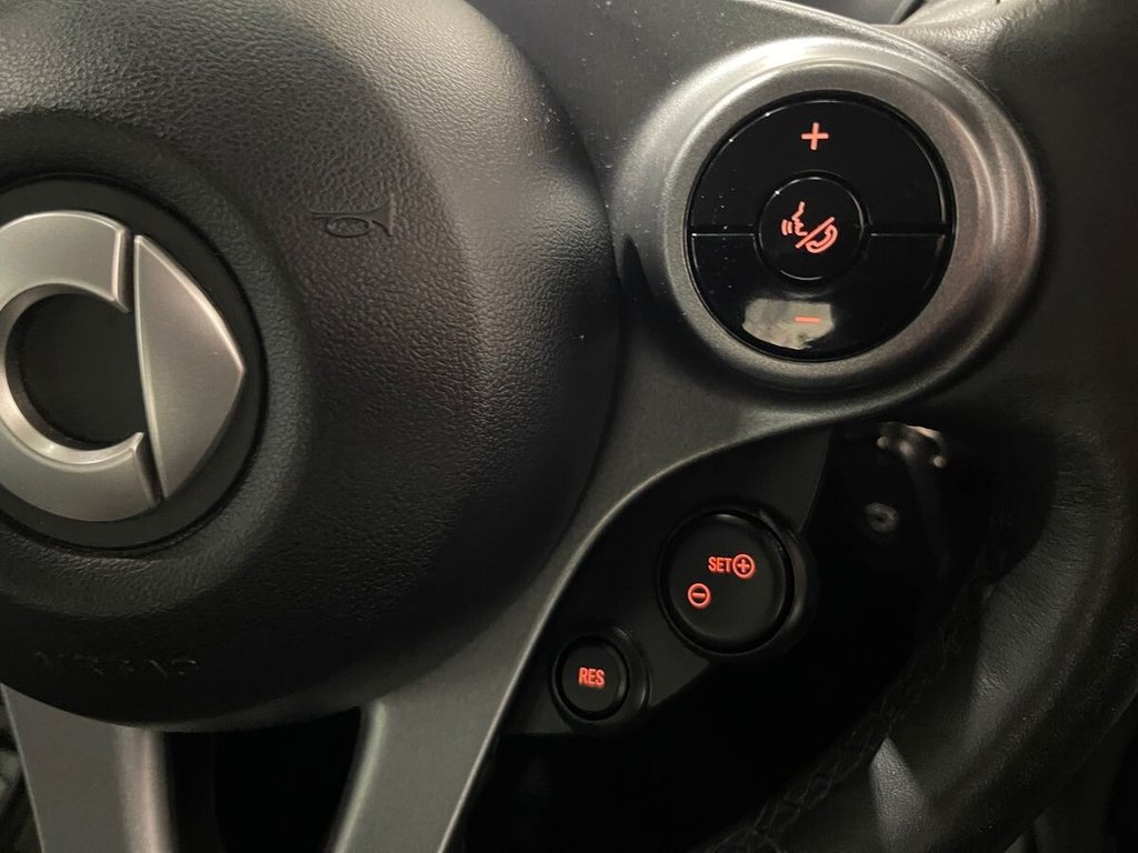 Used smart fortwo 2021 for sale - 76318733: Photo 25