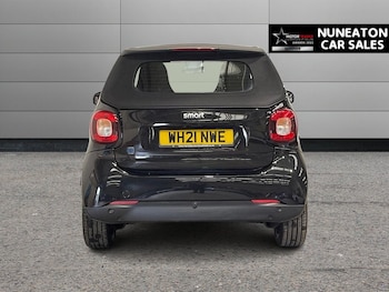 Used smart fortwo 2021 for sale - 76318733: Photo