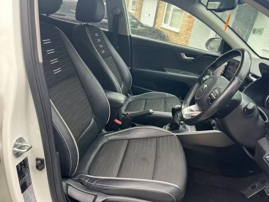 Used Kia Stonic 2021 for sale - 78049472: Photo 7