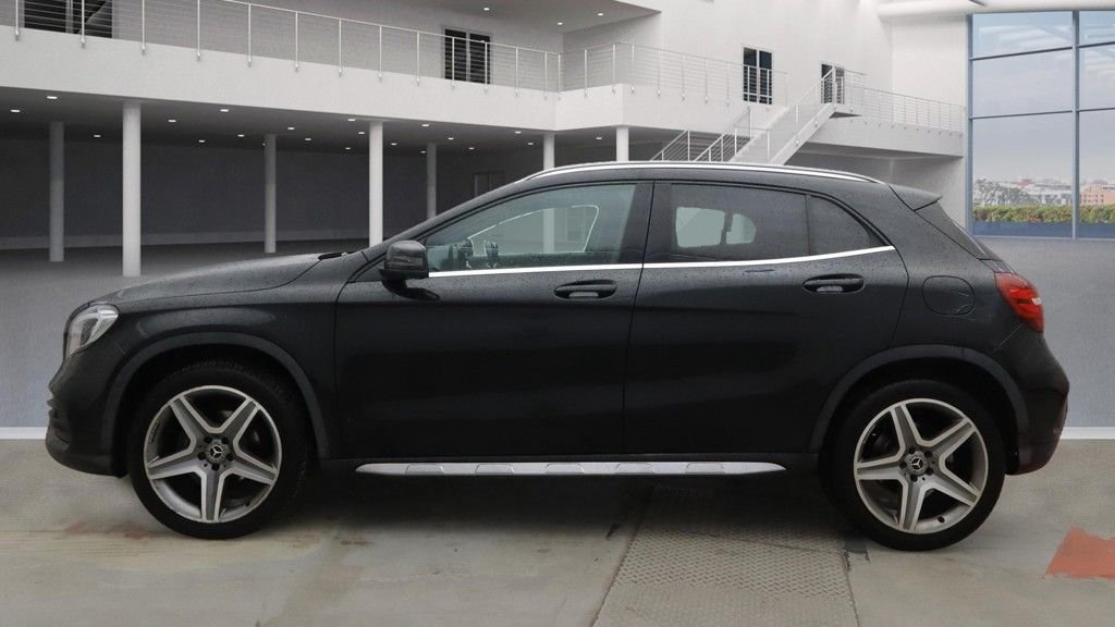 Used Mercedes-Benz GLA 2019 for sale - 76570106: Photo 6