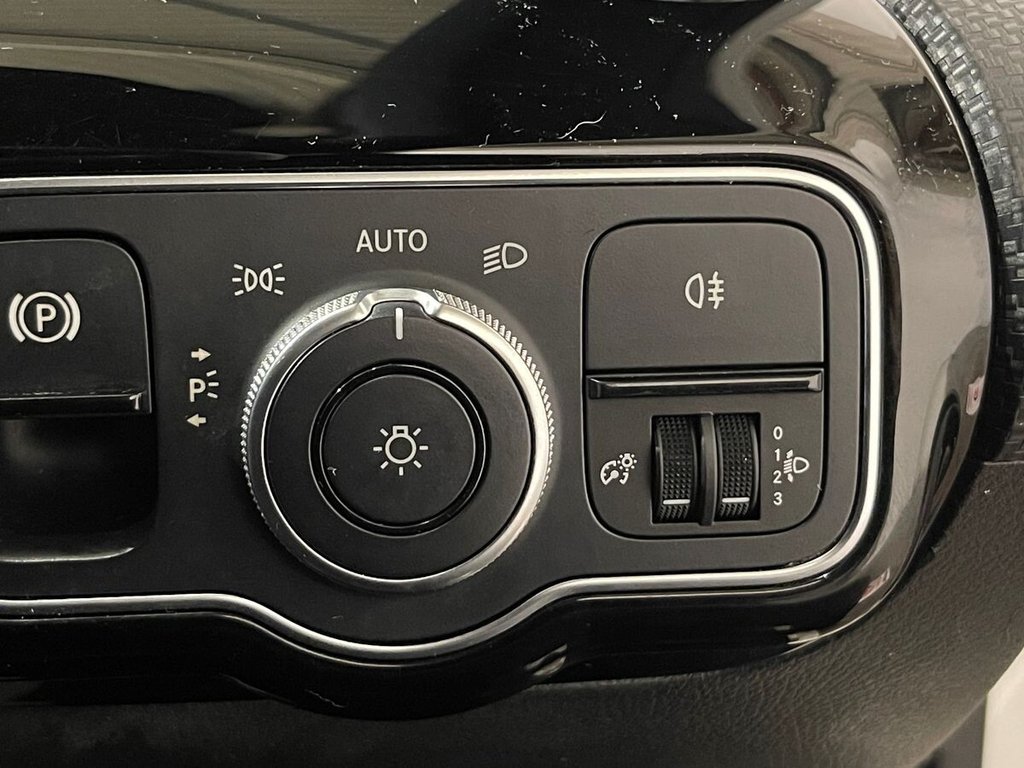Used Mercedes-Benz A-Class 2021 for sale - 76168501: Photo 34