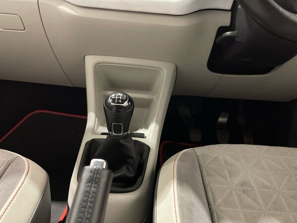Used Volkswagen up! 2018 for sale - 70910523: Photo 14