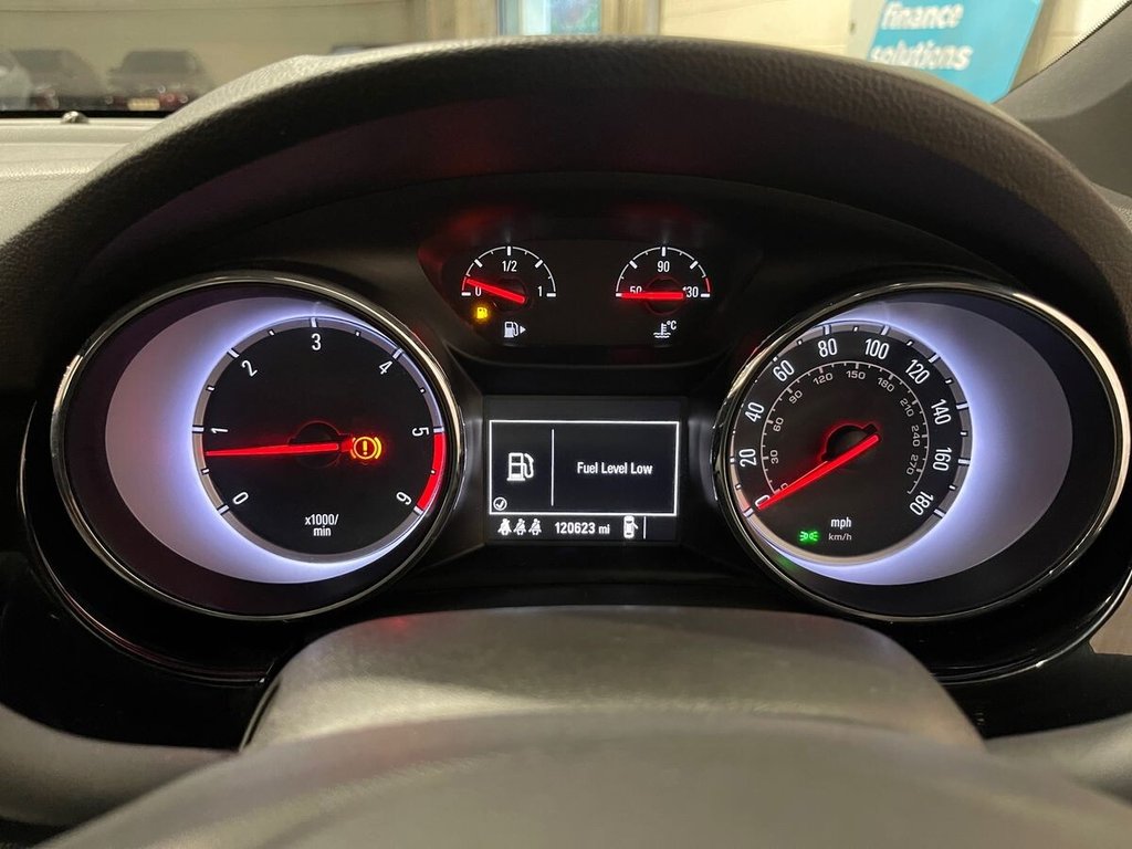 Used Vauxhall Astra 2015 for sale - 77027066: Photo 21