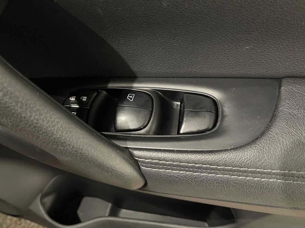 Used Nissan Qashqai 2017 for sale - 76267140: Photo 19