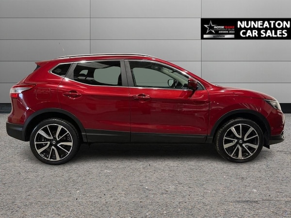 Used Nissan Qashqai 2017 for sale - 76267140: Photo 2