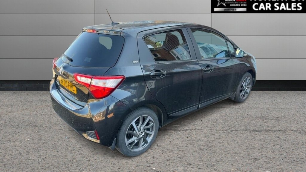 Used Toyota Yaris 2020 for sale - 77967213: Photo 2