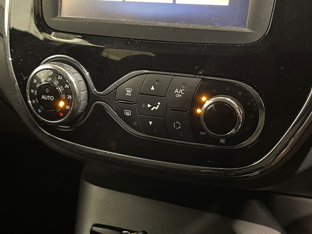 Used Renault Captur 2016 for sale - 77226855: Photo 17