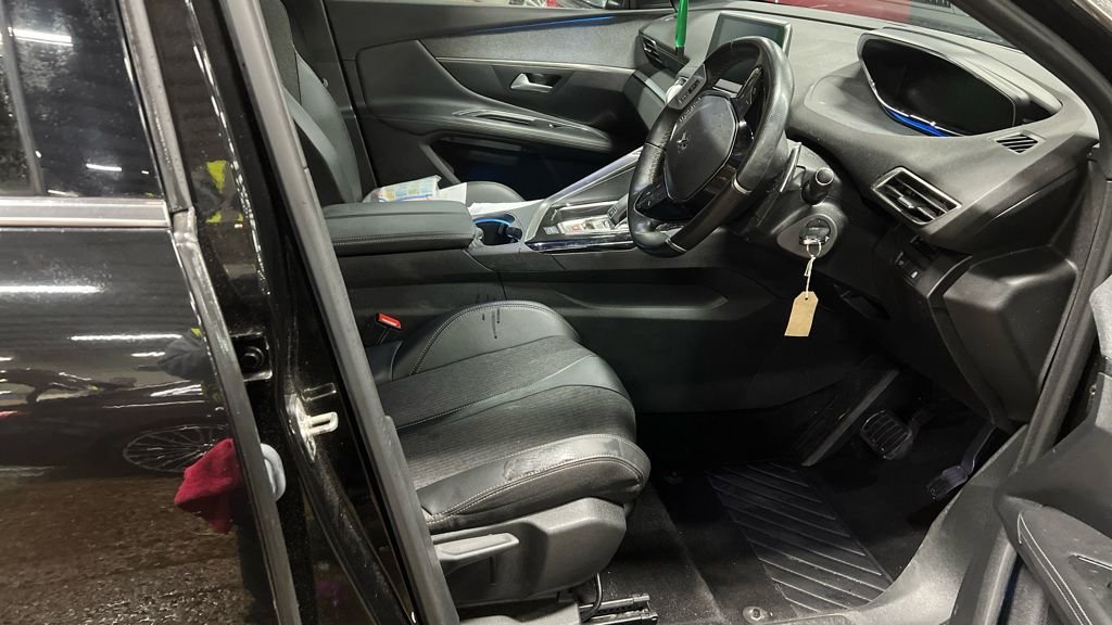 Used Peugeot 3008 2020 for sale - 76670509: Photo 9