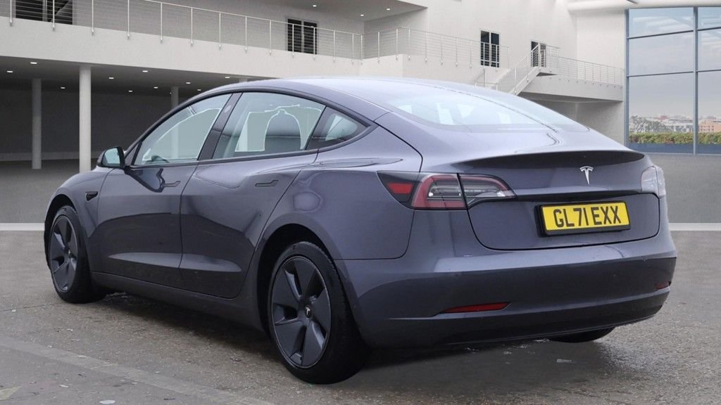 Used Tesla Model 3 2021 for sale - 76848139: Photo 3