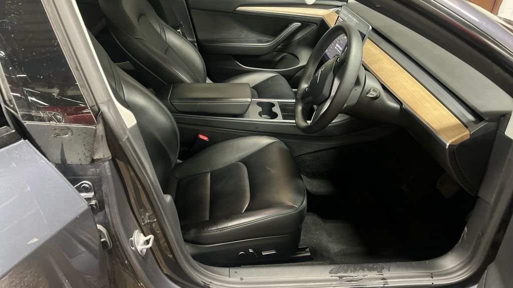 Used Tesla Model 3 2021 for sale - 76848139: Photo 9