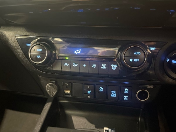 Used Toyota Hilux 2021 for sale - 76173011: Photo 17