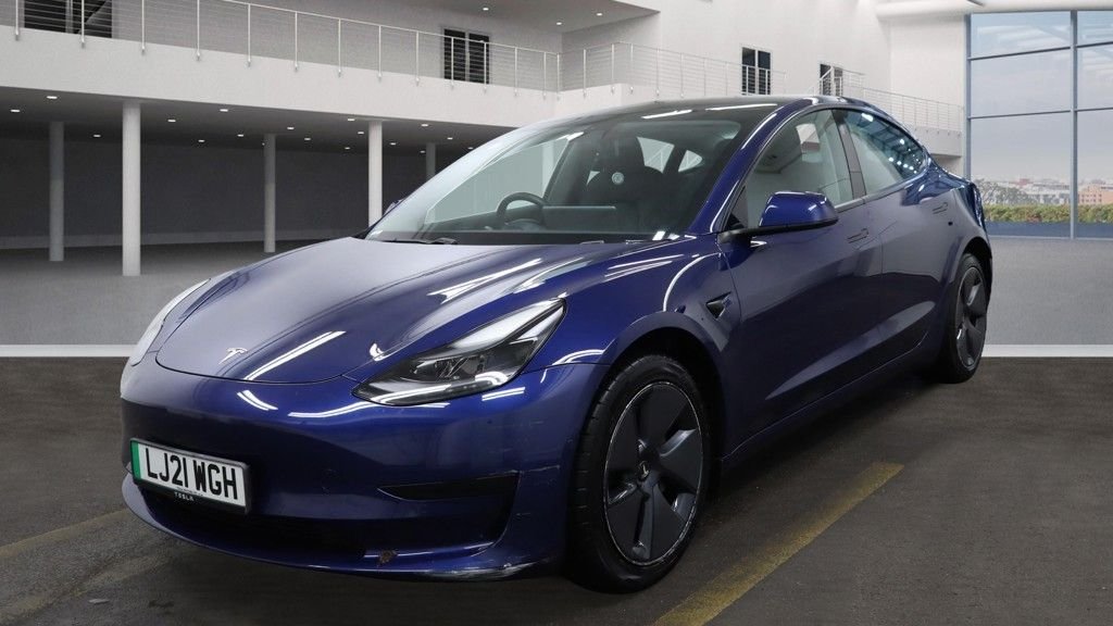 Used Tesla Model 3 2021 for sale - 76900564: Photo 2