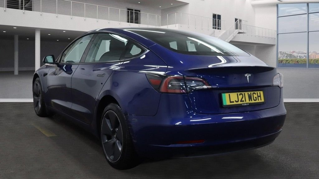 Used Tesla Model 3 2021 for sale - 76900564: Photo 3
